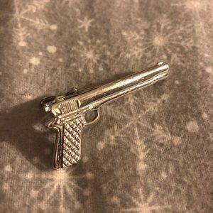 Gunslinger Men’s Tie Clip